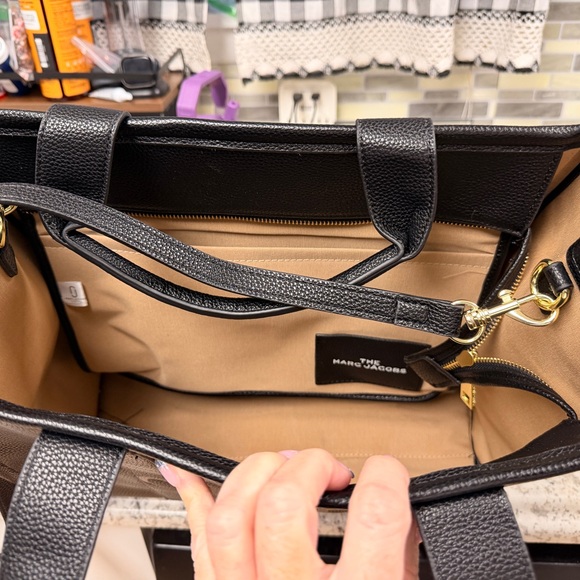 Marc Jacobs Black Tote Bag - Picture 3 of 6